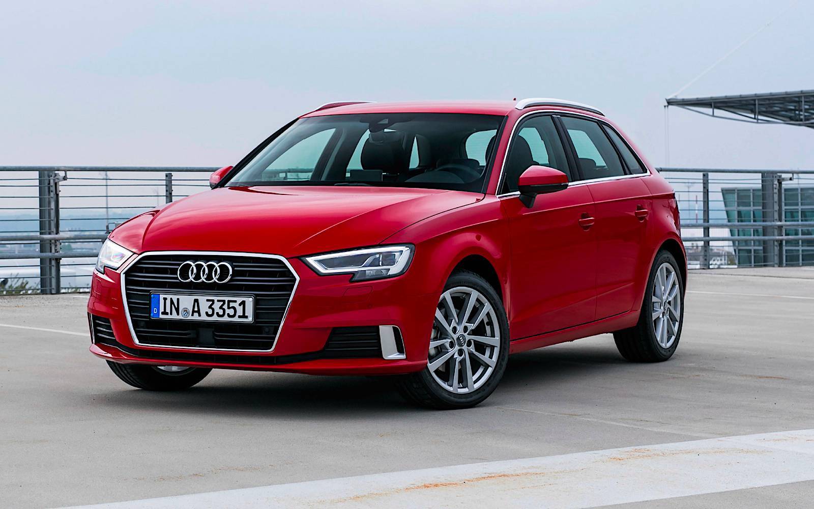 3 2017 года. Audi a3 Hatchback 2017. Ауди а3 хэтчбек 2017. Audi a3 2017 хэтчбек. Ауди а3 хэтчбек 2016 года.