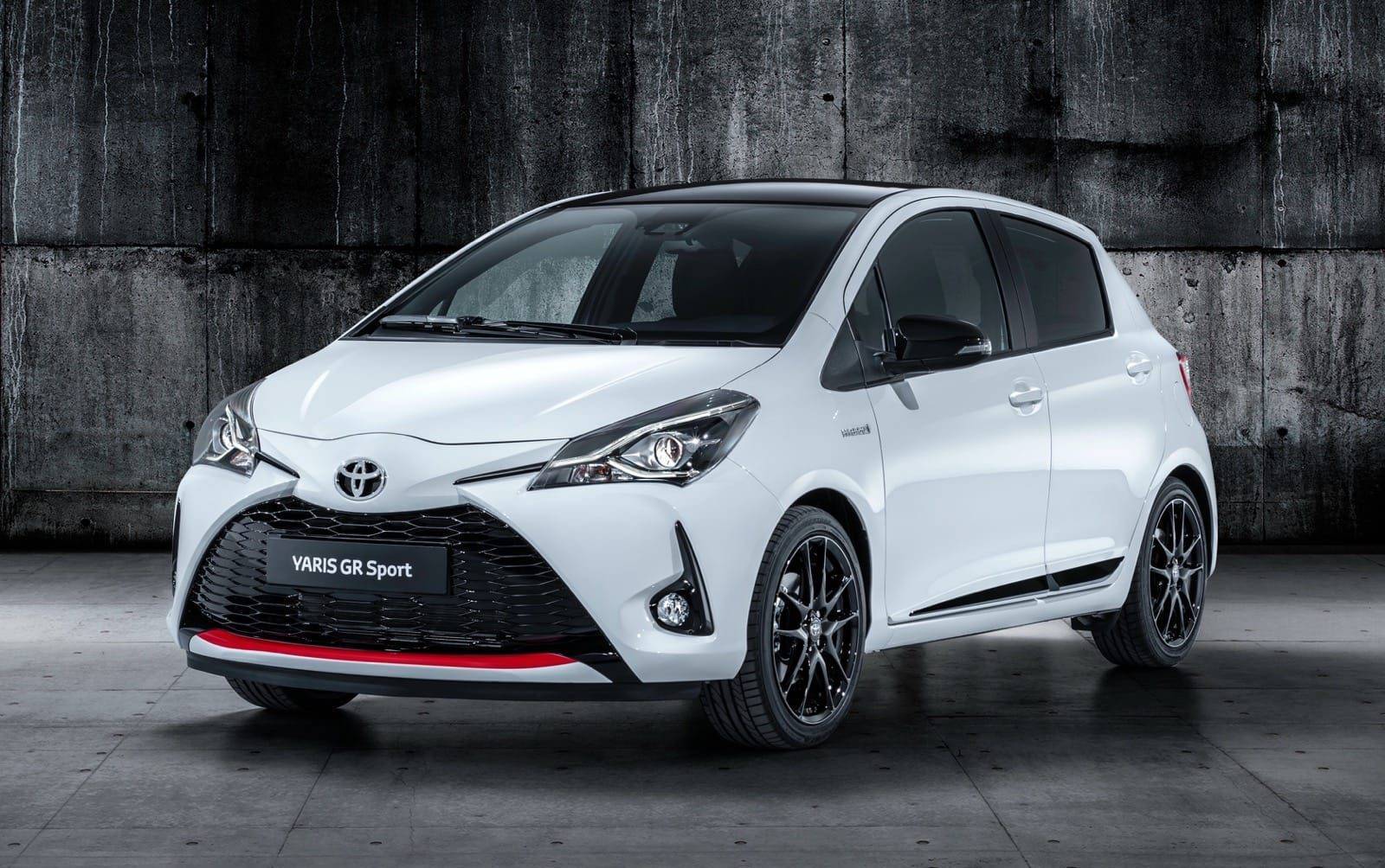 Toyota yaris 1 поколение